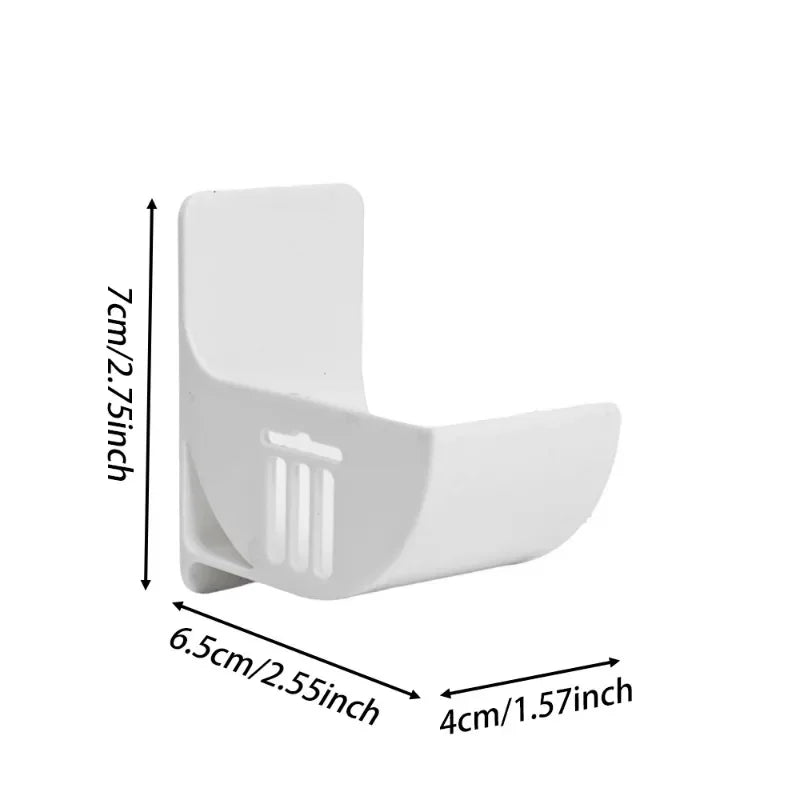 Samoprzylepne zaczepy ścienne – minimalistyczne uchwyty do organizacji przestrzeni